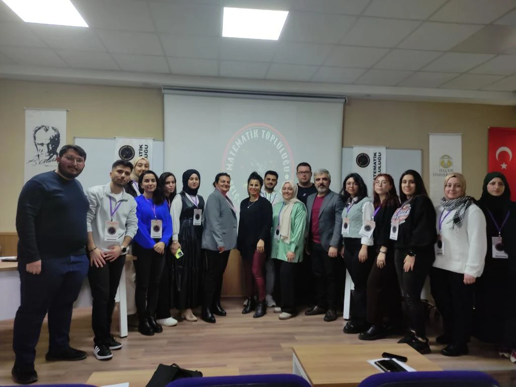 Matematik Topluluğunun düzenlediği 1. Bilgi Yarışması etkinliği 